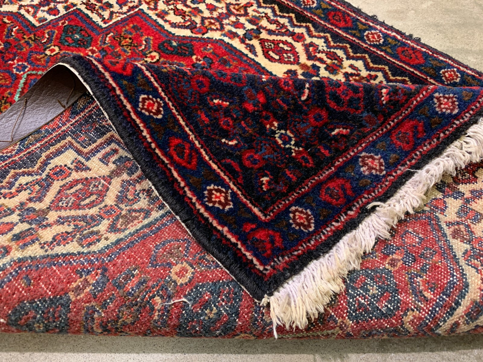 2'3"x3'5" Hand-Knotted Wool Oriental Hamadane Rug - Area Carpet