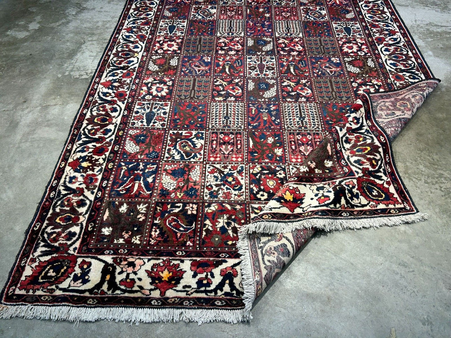 7'2"x10'2" Hand-Knotted 100% Lamb Wool Bakhtiarie Carpet - Area Rug