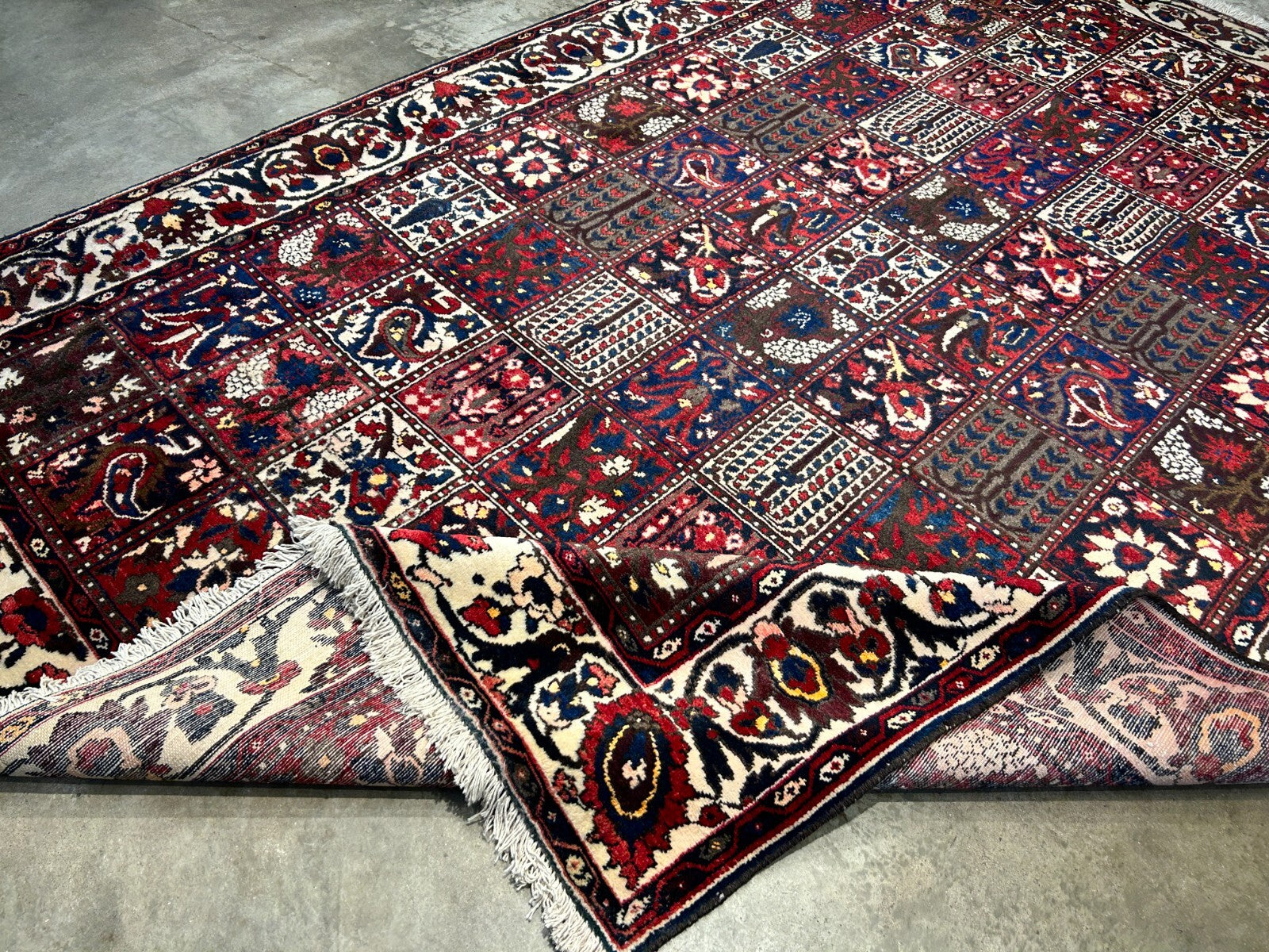7'2"x10'2" Hand-Knotted 100% Lamb Wool Bakhtiarie Carpet - Area Rug