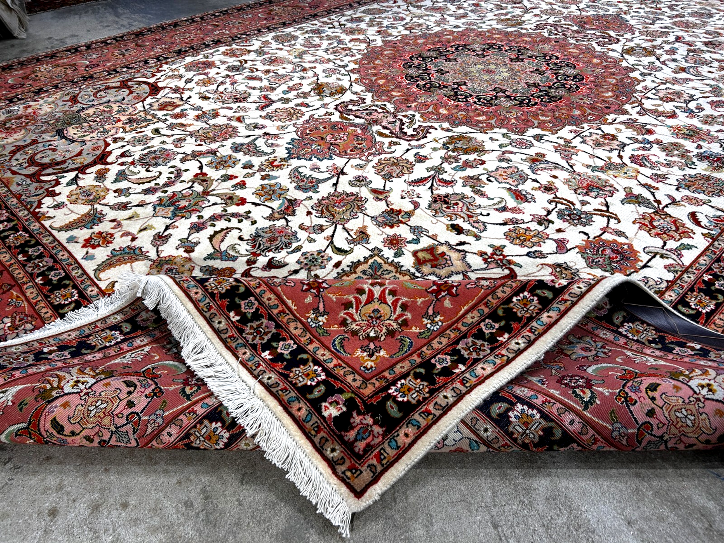 8'3"x11'3" Fine Hand-Knotted Wool & Silk Tabrize Rug
