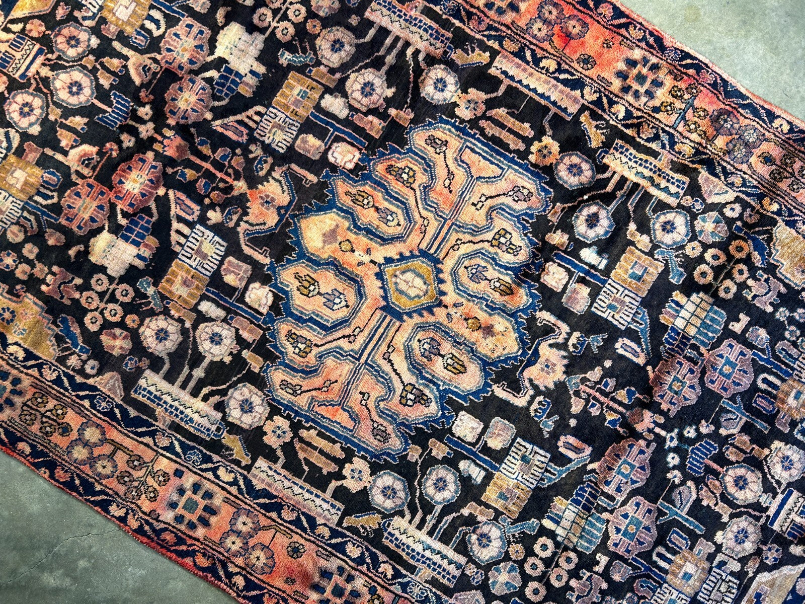 5'6" x 9'5" Hand-Knotted 100% Wool Pile Nahavande Area Rug - Carpet