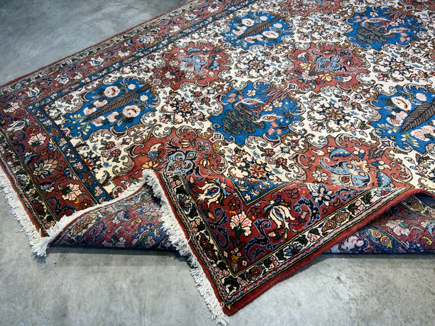 6'7"x9'5" Hand-Knotted 100% Lamb Wool Bakhtiarie Carpet - Area Rug