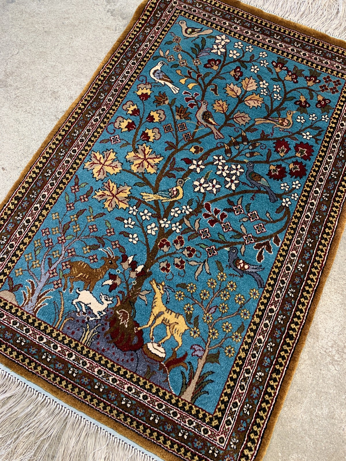 2'1"x3'1" Very Fine Hand-Knotted 100% Silk Tree of Life Kashane Rug