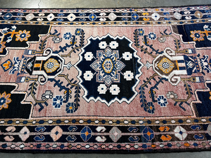 4'1" x 7'9'' Hand-Knotted 100% Wool Hamadane Area Rug
