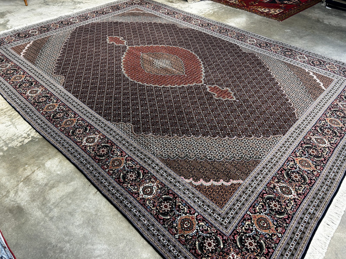 8'3"x11'5" Fine Hand-Knotted Wool & Silk Oriental Rug - Area Carpet