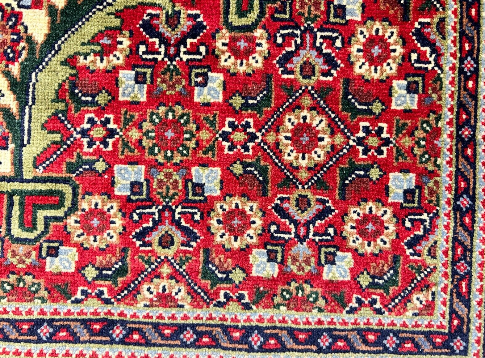 6'7"x9'4" Hand-Knotted 100% Wool Pile Tabrize Fishe Design Carpet - Area Rug