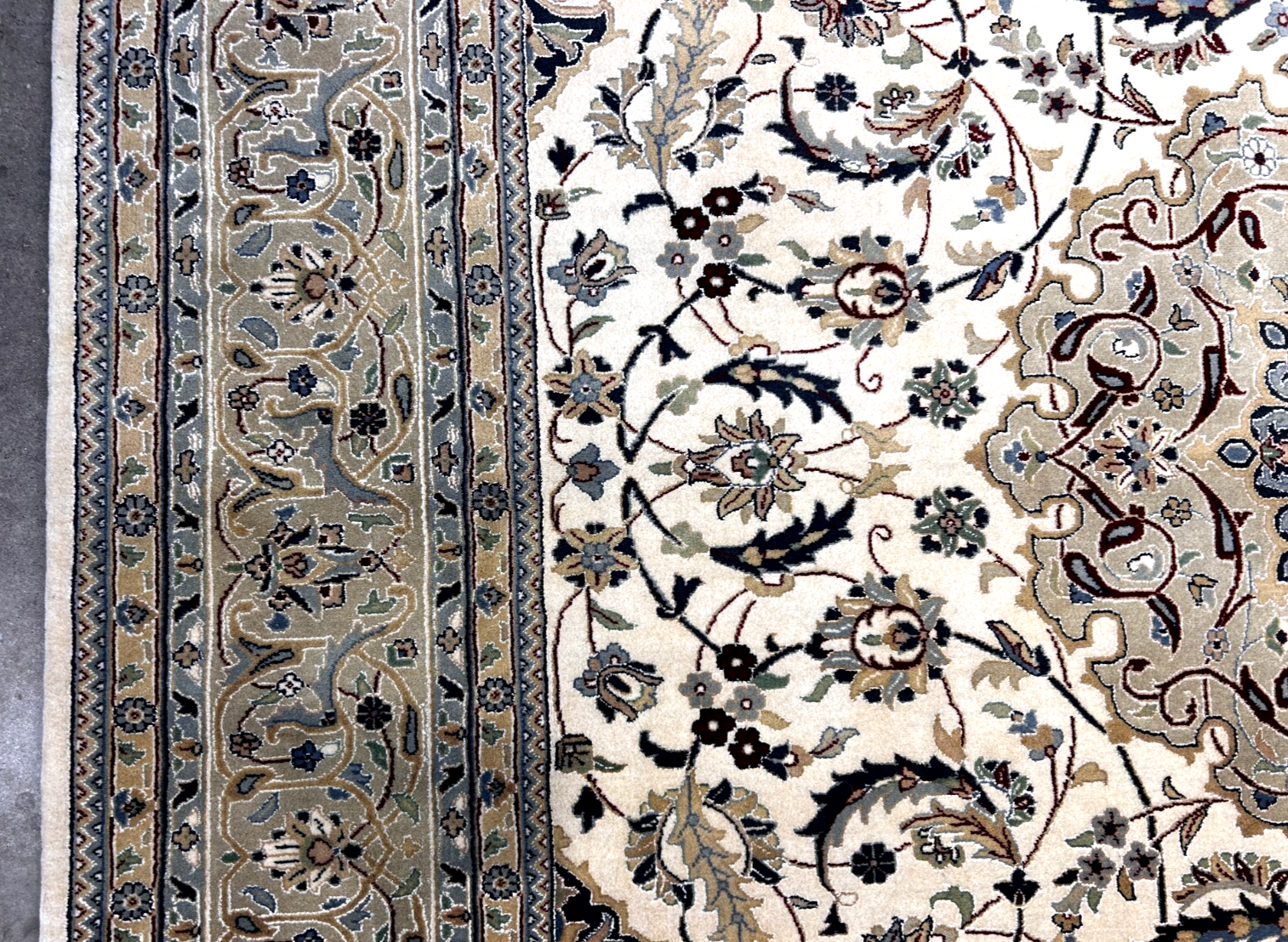 8'1"x12'1" Very Fine Hand-Knotted 100% Wool India Naine Rug - Area Carpet