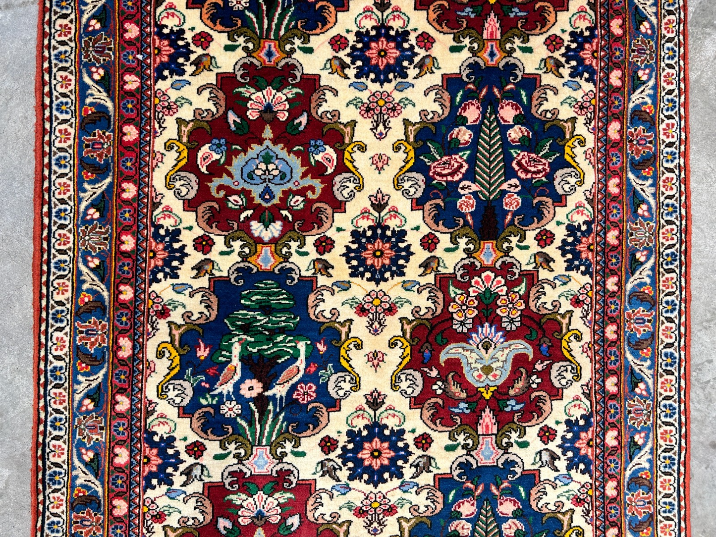 3'x5'1" Hand-Knotted 100% Wool Pile Bakhtiarie Area Rug