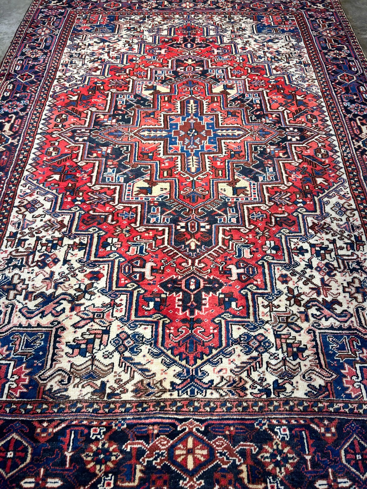 7'2"x10'1" Hand-Knotted 100% Wool Herize Carpet - Area Rug