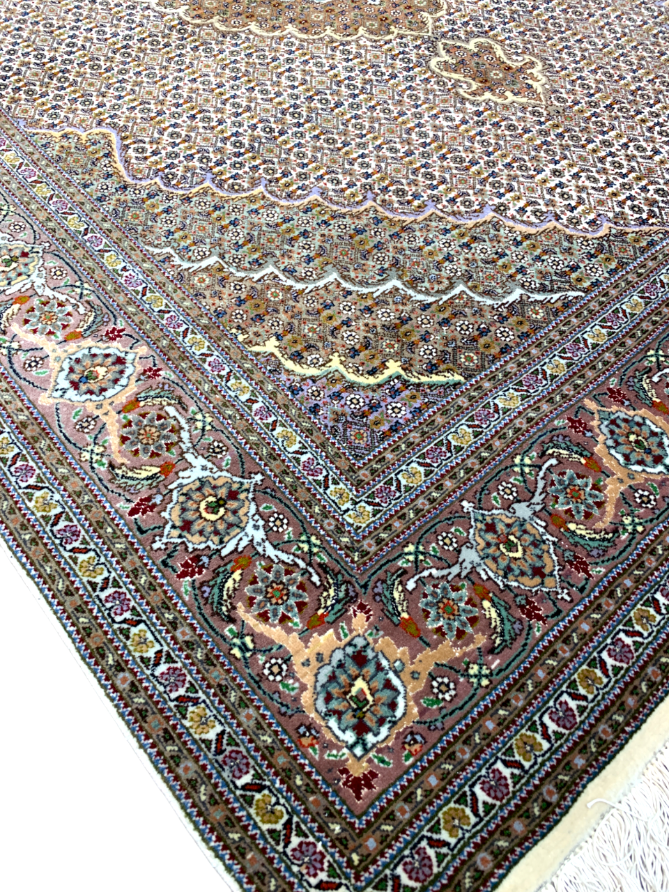 4'7"x6'7" Fine Hand-Knotted Wool & Silk Blend Tabrize Mahi Carpet - Area Rug