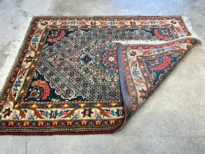 3'5"x5'2" Hand-Knotted 100% Lamb Wool Bakhtiarie Area Rug