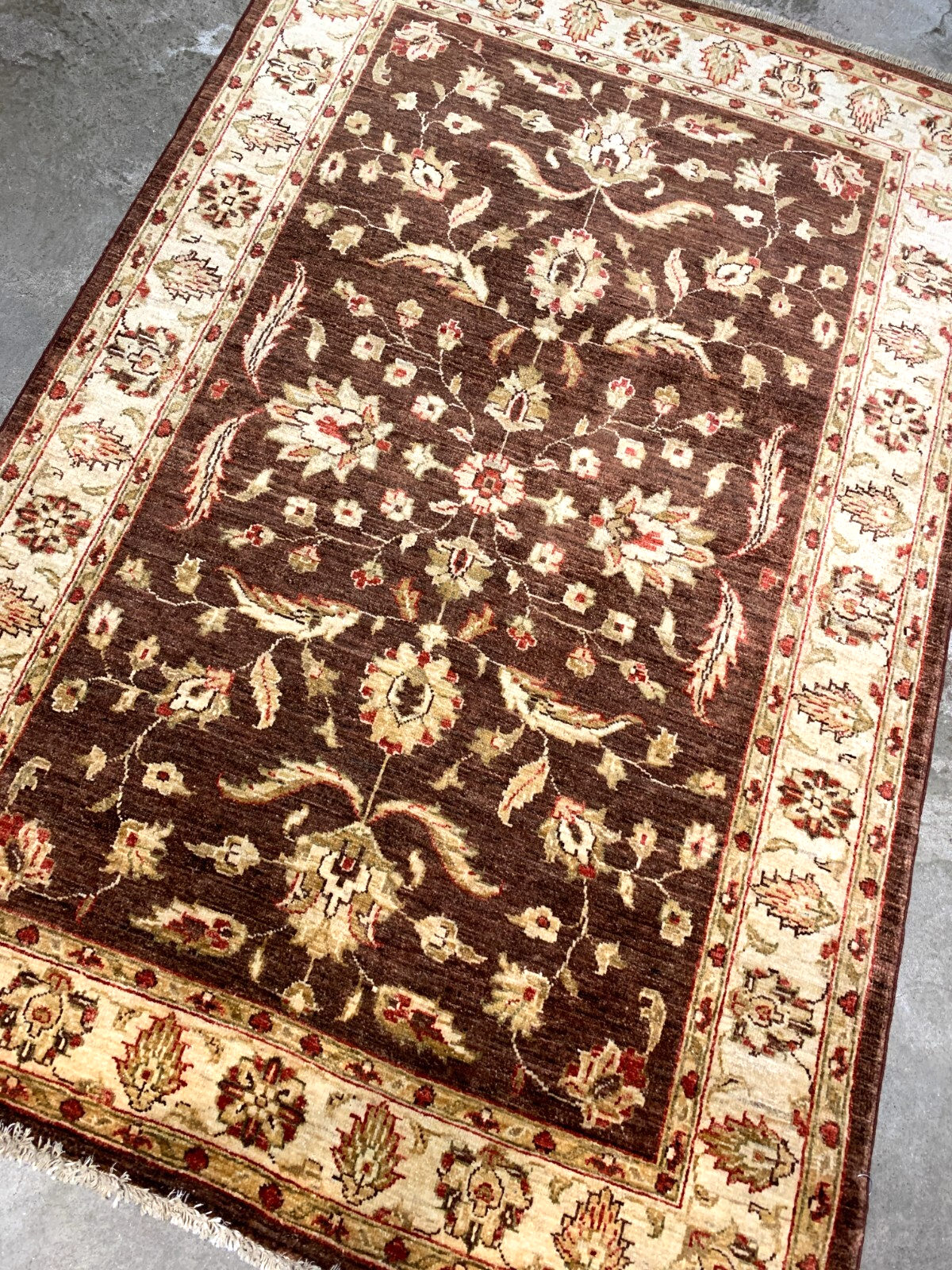 3'11" x 5'11" Very-Fine Hand-Knotted 100% Wool Floral Area Rug - Carpet