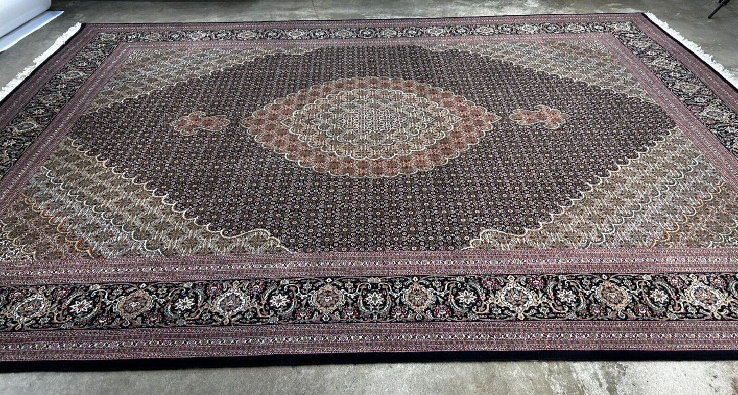 8'2"x11'5" Fine Hand-Knotted Wool & Silk Oriental Rug - Area Carpet
