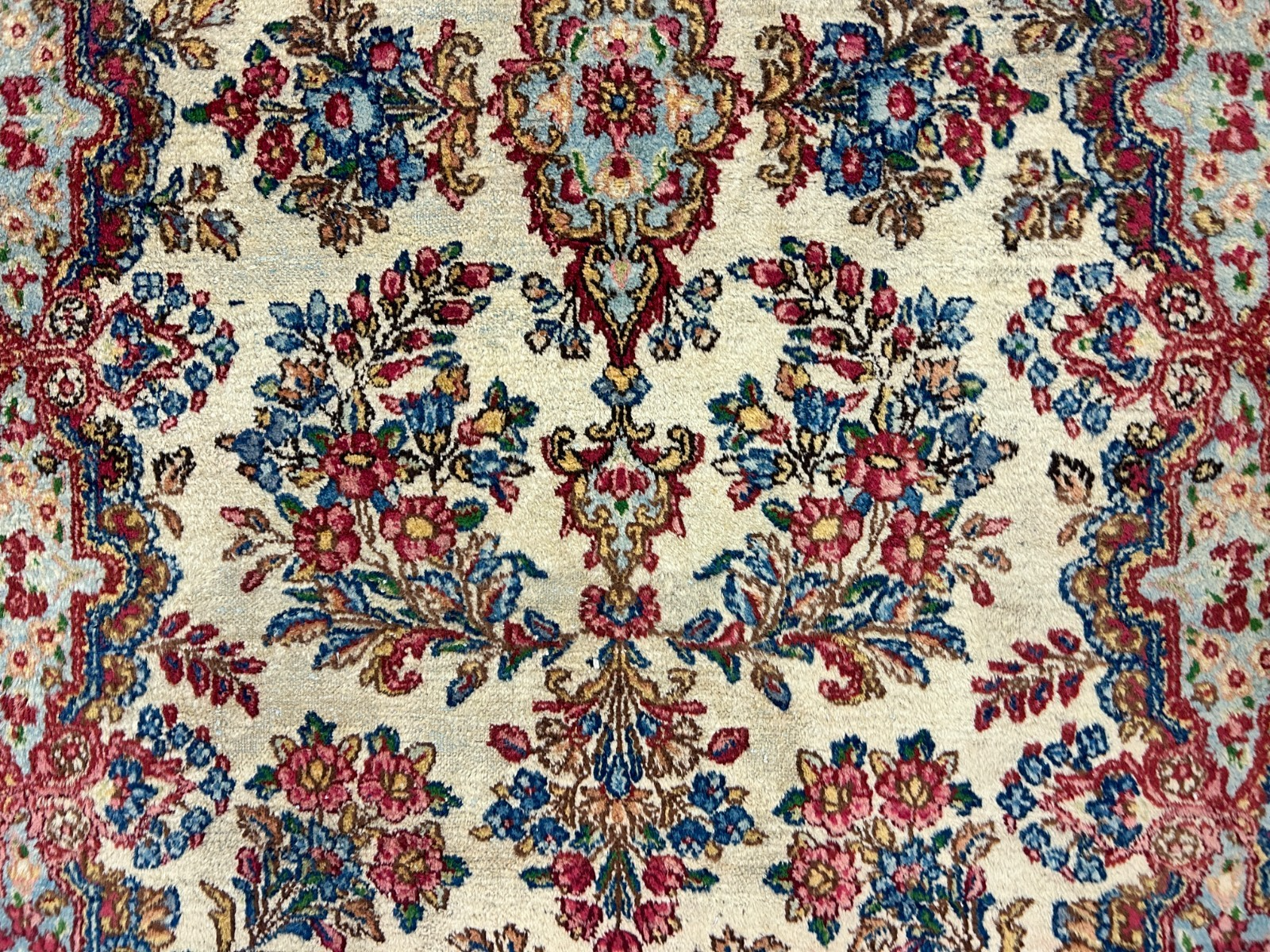 2'11"x5'1" Antique Hand-Knotted 100% Wool Pile Kermane Area Rug - Carpet