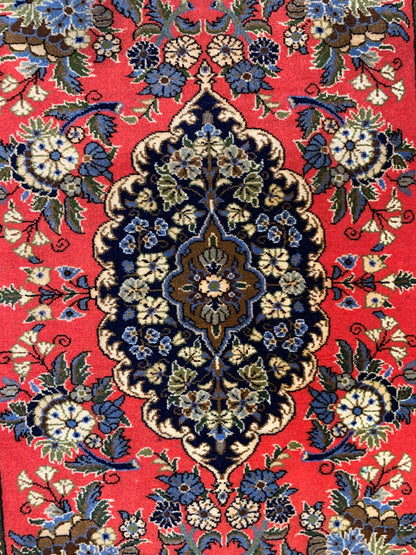 2'x3' Very Fine Hand-Knotted 100% Wool Qume Rug