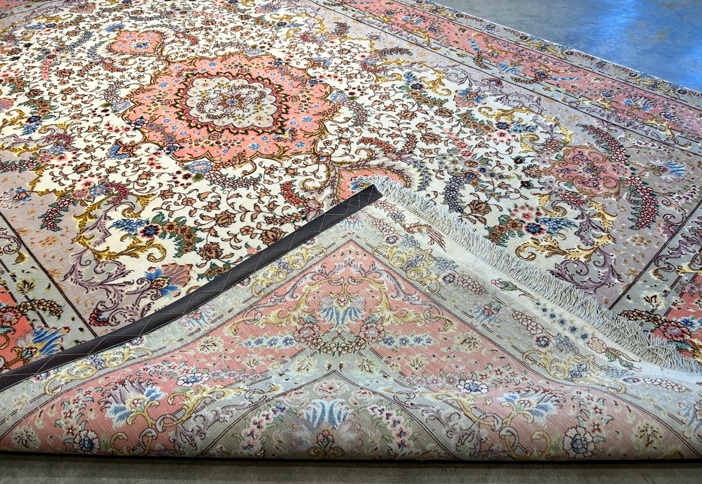 6'8"x10'3" Extra-Fine Signed Hand-Knotted Wool & Silk Tabrize Rug - Area Carpet