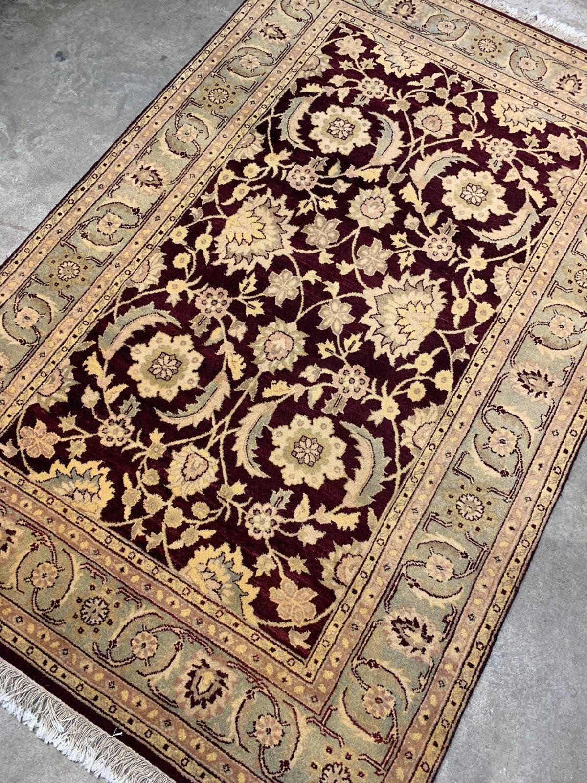 4' x 6' Very Fine Hand-Knotted 100% Wool Pile Indian Rug