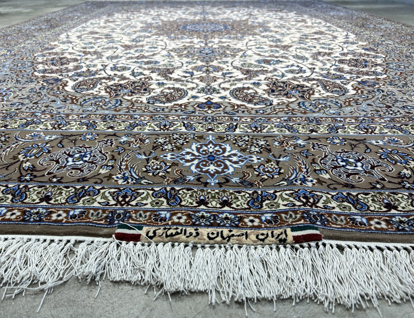 6'9"x10'6" Very Fine Hand-Knotted Wool & Silk Isfahane Rug - Area Carpet