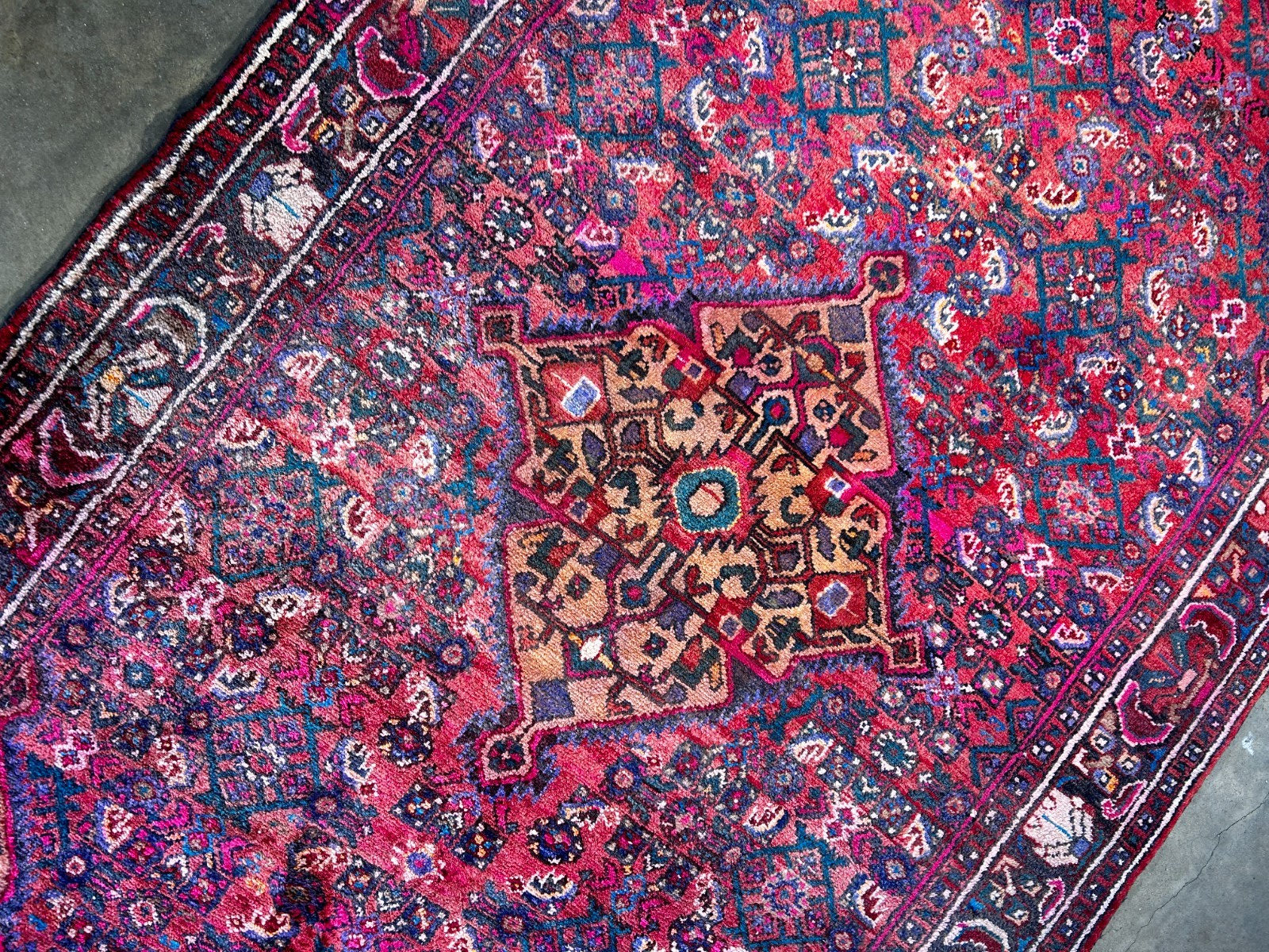 5'1" x 8'1" Hand-Knotted 100% Wool Pile Hamadane Sennehe Area Rug