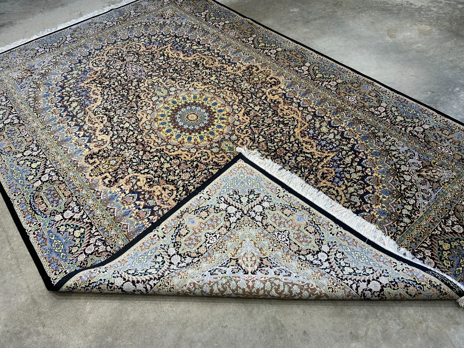 6'5"x9'10" Exquisite Hand-Knotted 100% Silk Qume Rug