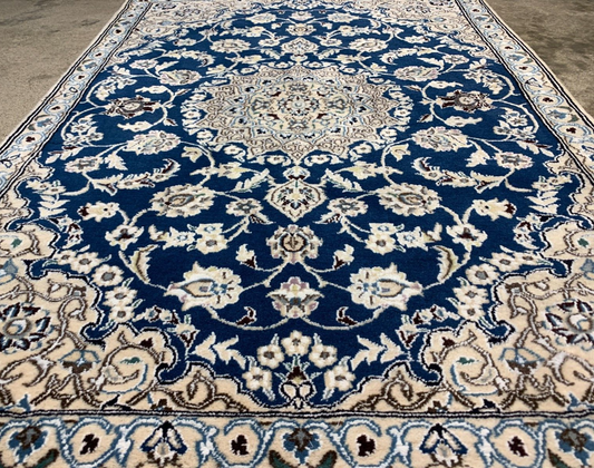 2'11"x4'1" Fine Hand-Knotted Wool & Silk Blend Naine Carpet - Area Rug