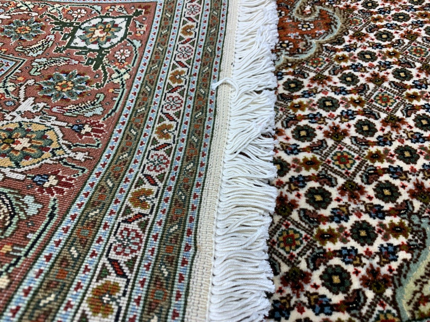 5'2"x6'4" Fine Hand-Knotted Wool & Silk Blend Tabrize Mahi Carpet - Area Rug