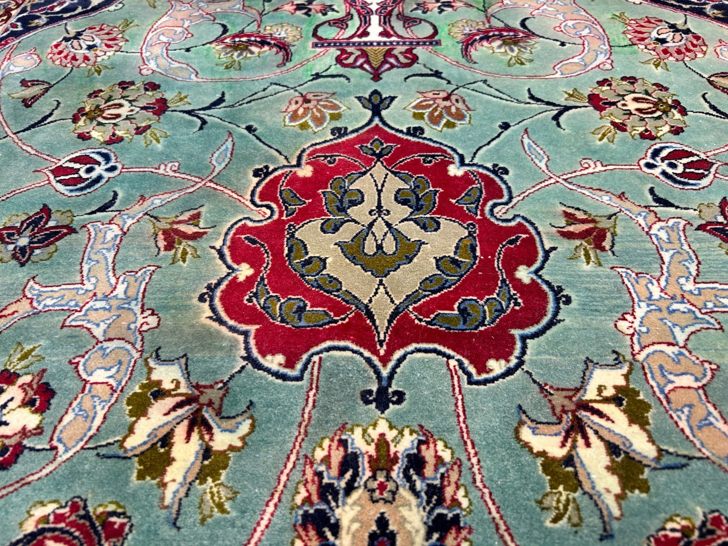 Collector Item-Fine 3'7"x5'9" Antique Hand-Knotted 100% Wool Isfahane Prayer Rug