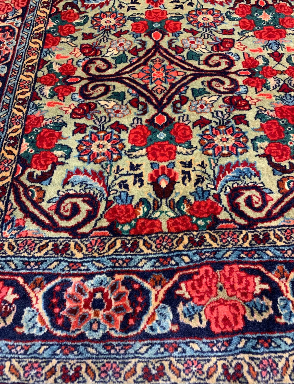 3'8"x4'11'' Hand-Knotted 100% Wool Bidjare Area Rug - Area Carpet