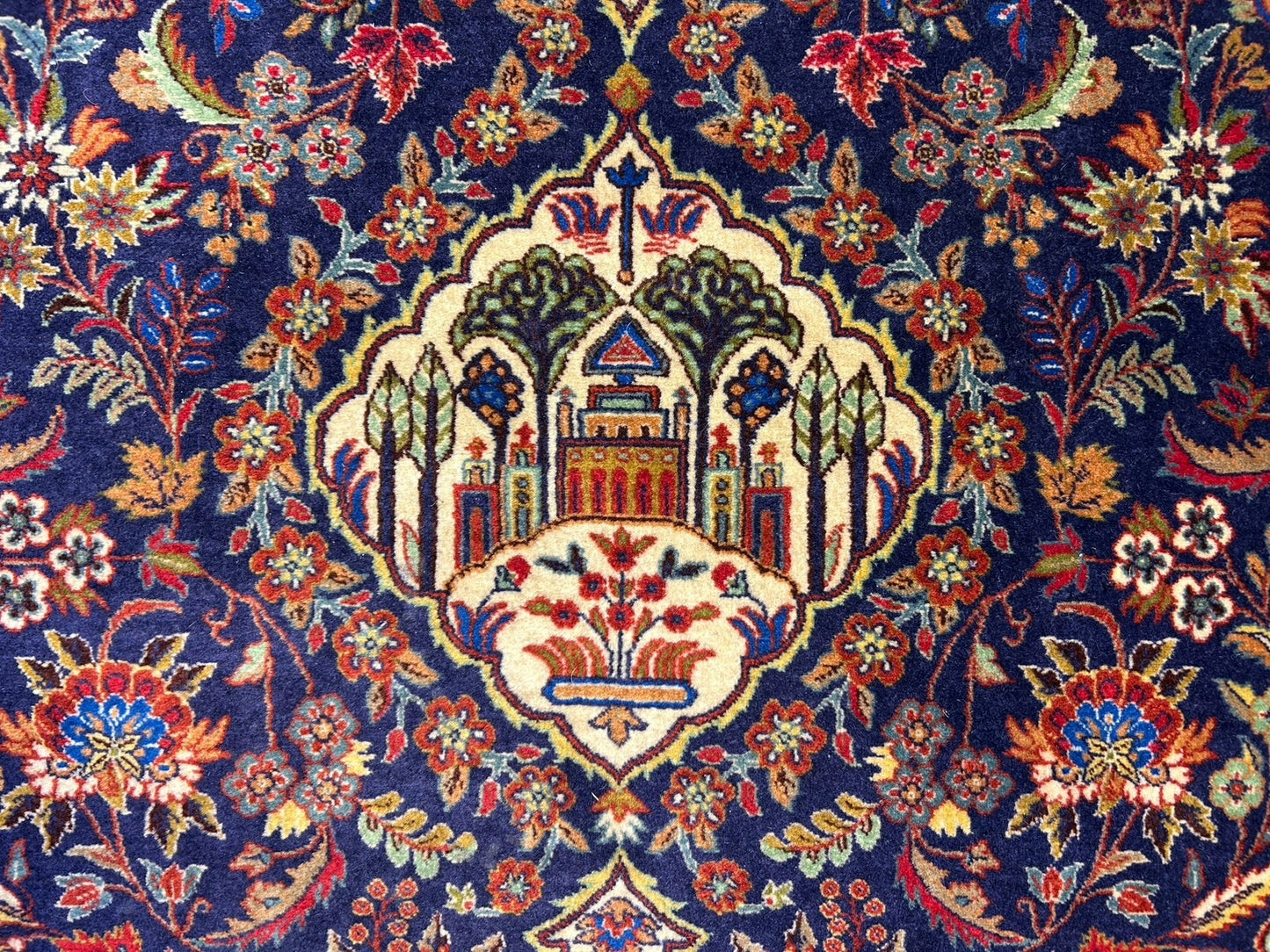 4'2”x 6'0" Antique Hand-Knotted 100% Lamb Wool Carpet - Kashane Area Rug