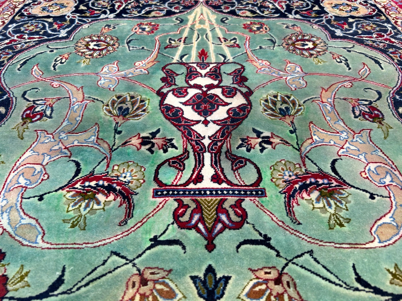 Collector Item-Fine 3'7"x5'9" Antique Hand-Knotted 100% Wool Isfahane Prayer Rug