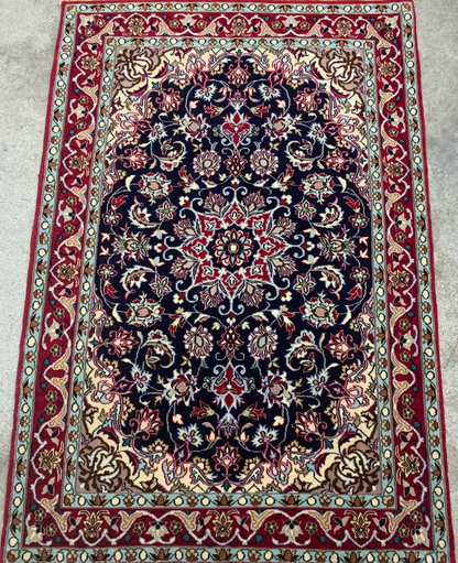 2'4"x3'5" Very Fine Hand-Knotted Wool & Silk Isfahane Rug - Area Carpet
