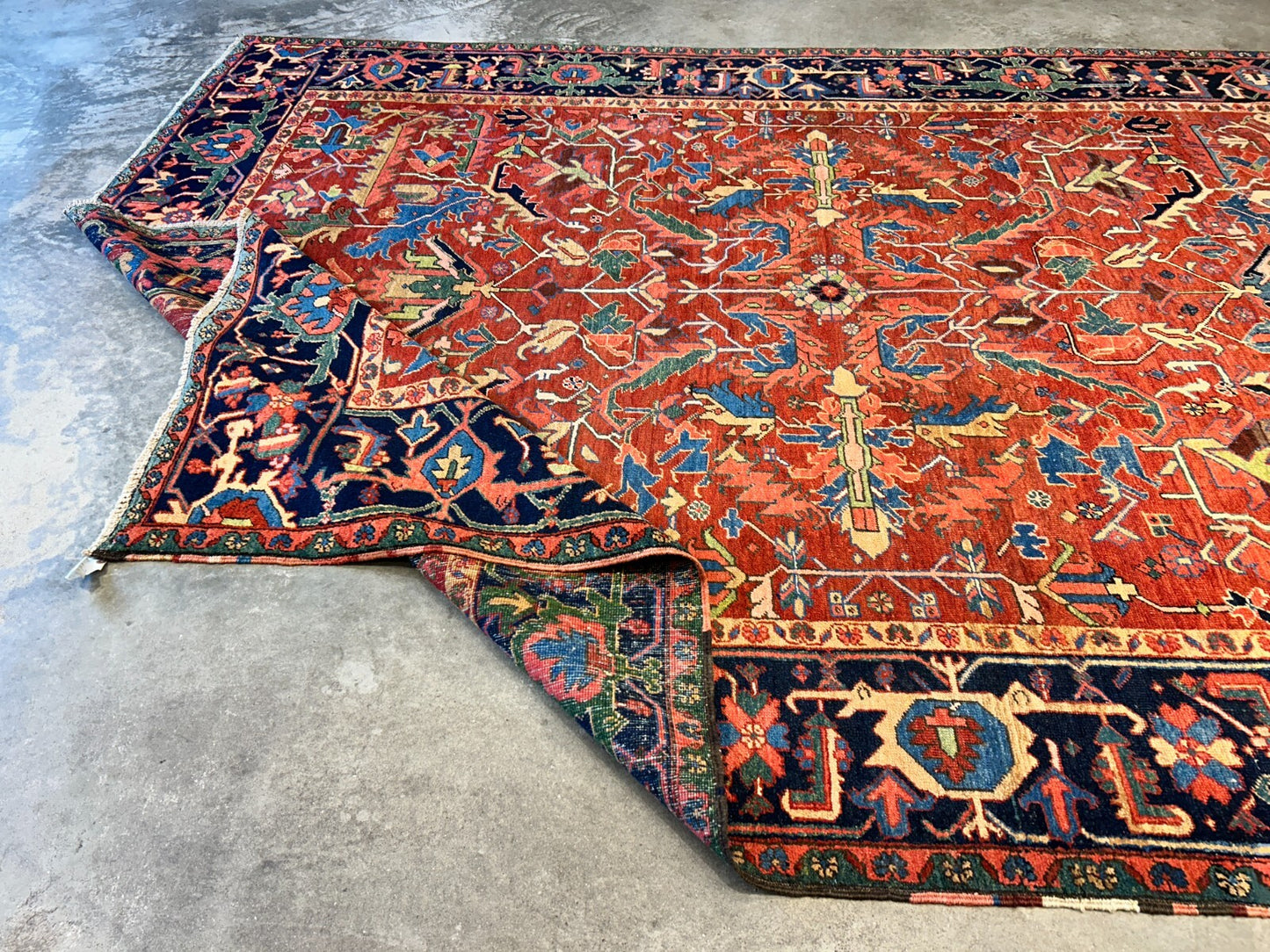 Collector Item - 9'x12'4" Antique Fine Wool Herize Serapy Hand-Knotted Rug