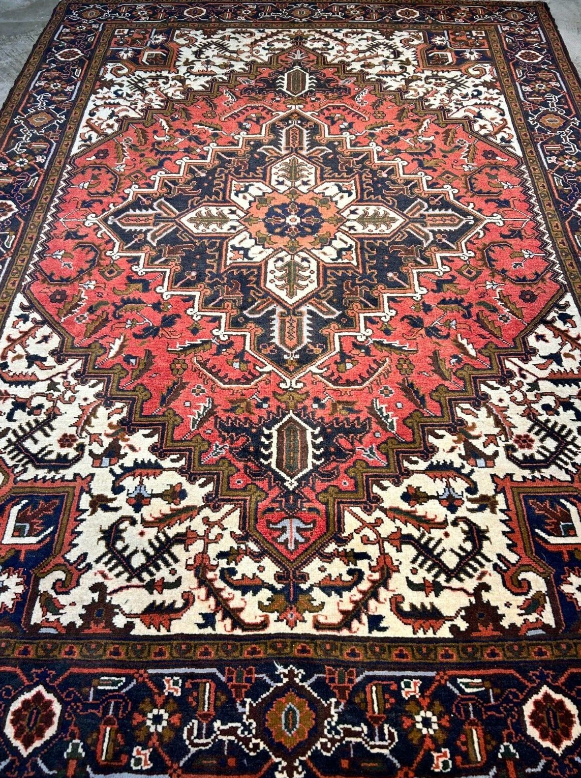 6'10" x 9'7" Hand-Knotted 100% Wool Pile Herize Area Rug - Carpet