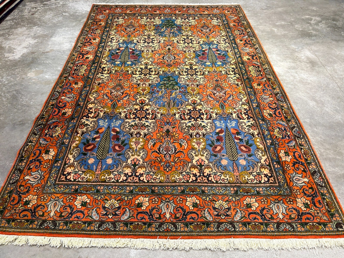6'7"x10'5" Hand-Knotted 100% Lamb Wool Bakhtiarie Carpet - Area Rug