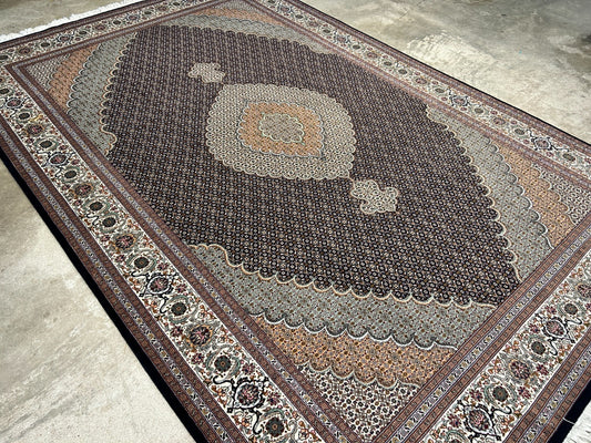 6'8"x10' Fine Hand-Knotted Wool & Silk Oriental Tabrize Rug - Area Carpet