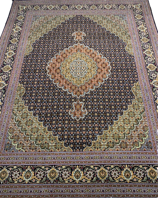 5'x6'5" Fine Hand-Knotted Wool & Silk Blend Tabrize Mahi Carpet - Area Rug