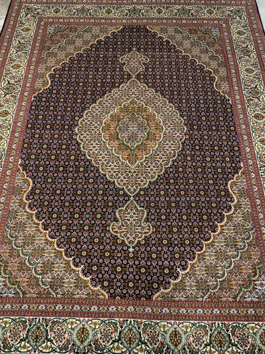 5'x6'9" Fine Hand-Knotted Wool & Silk Blend Tabrize Mahi Carpet - Area Rug
