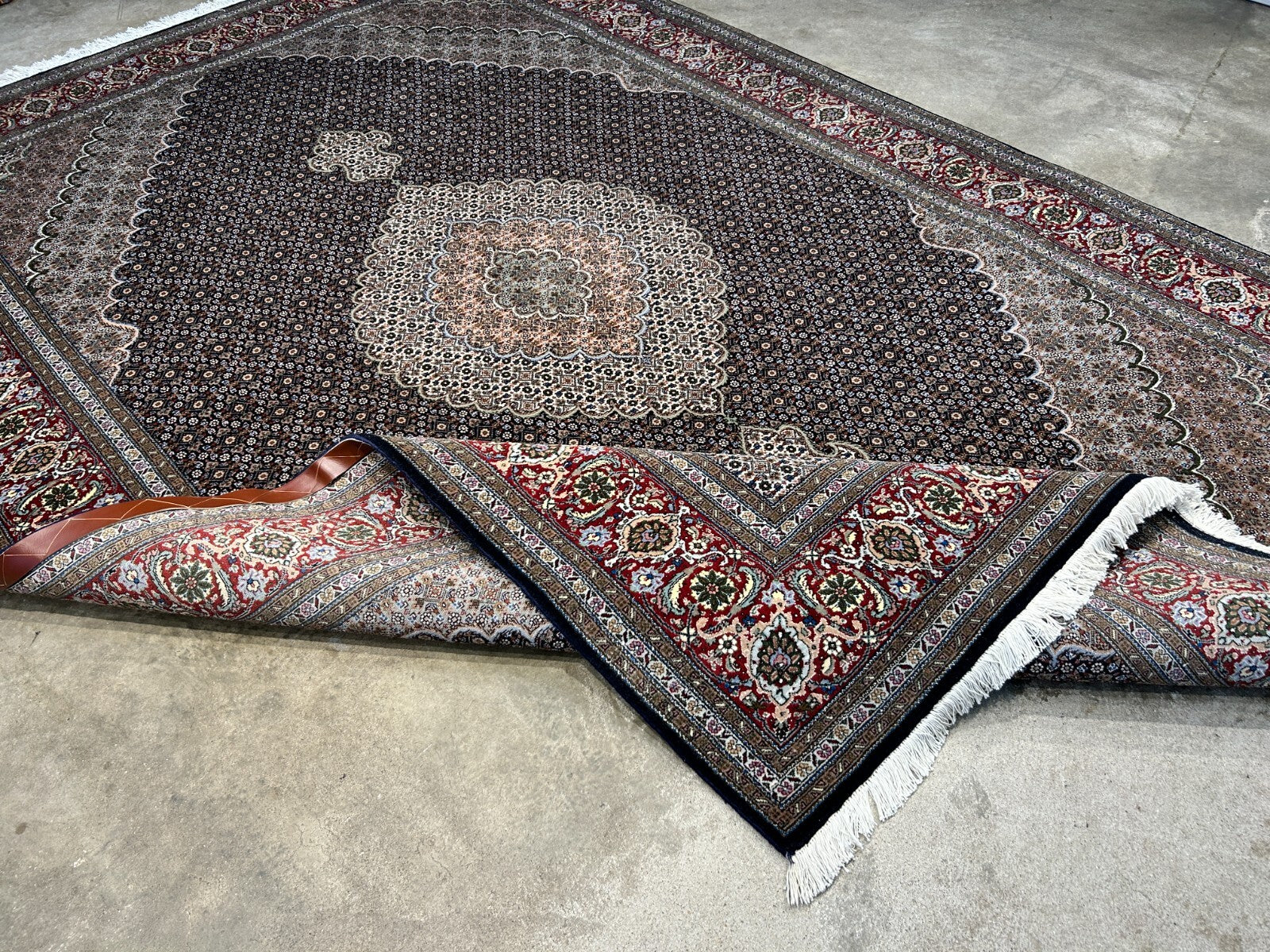 6'7"x9'10" Fine Hand-Knotted Wool & Silk Blend Tabrize Mahi Carpet - Area Rug