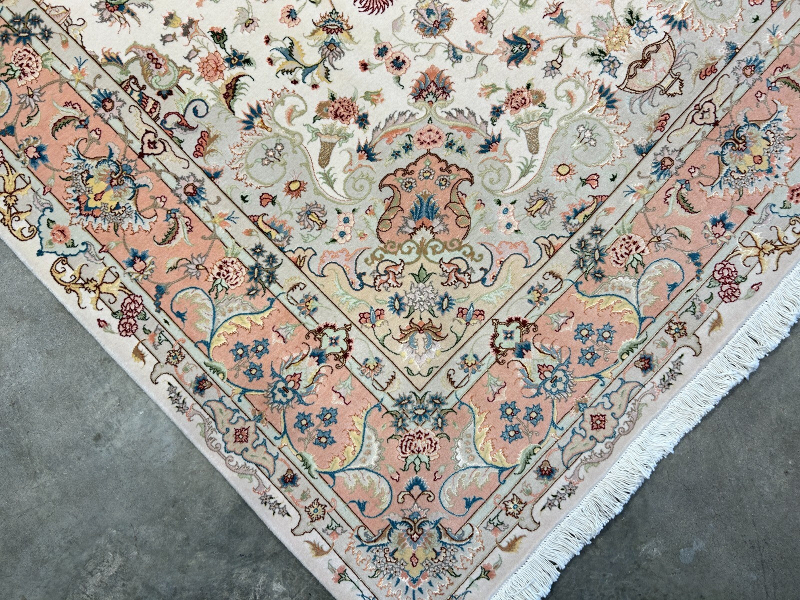 6'7"x9'10" Extra-Fine Hand-Knotted Wool & Silk Blend Tabrize Carpet - Area Rug