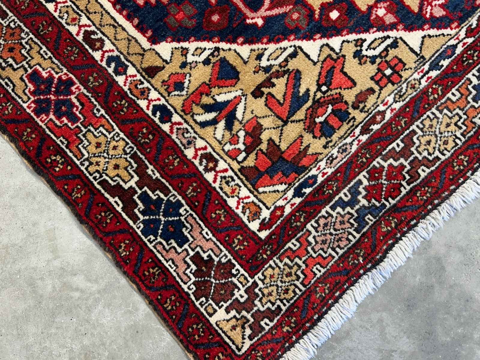 4'6"x7'4" Hand-Knotted 100% Wool Pile Herize Area Rug - Carpet