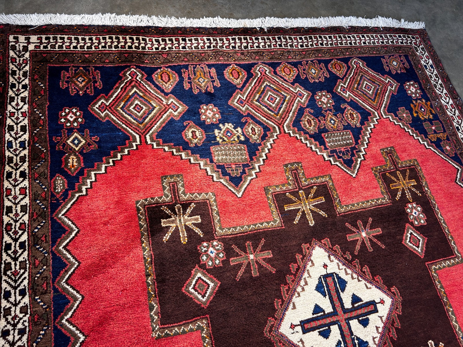 5'6" x 7'9" Hand-Knotted 100% Wool Hamadane Area Rug