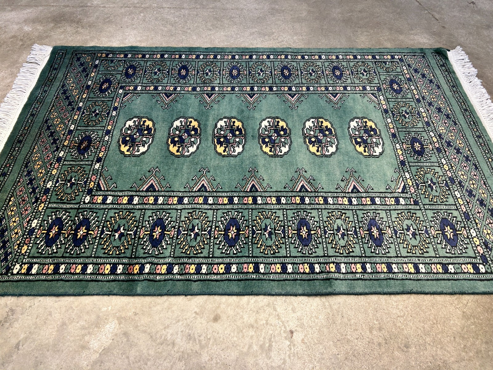 2'8"x4'1" Hand-Knotted 100% Wool Pile Bokhara Rug