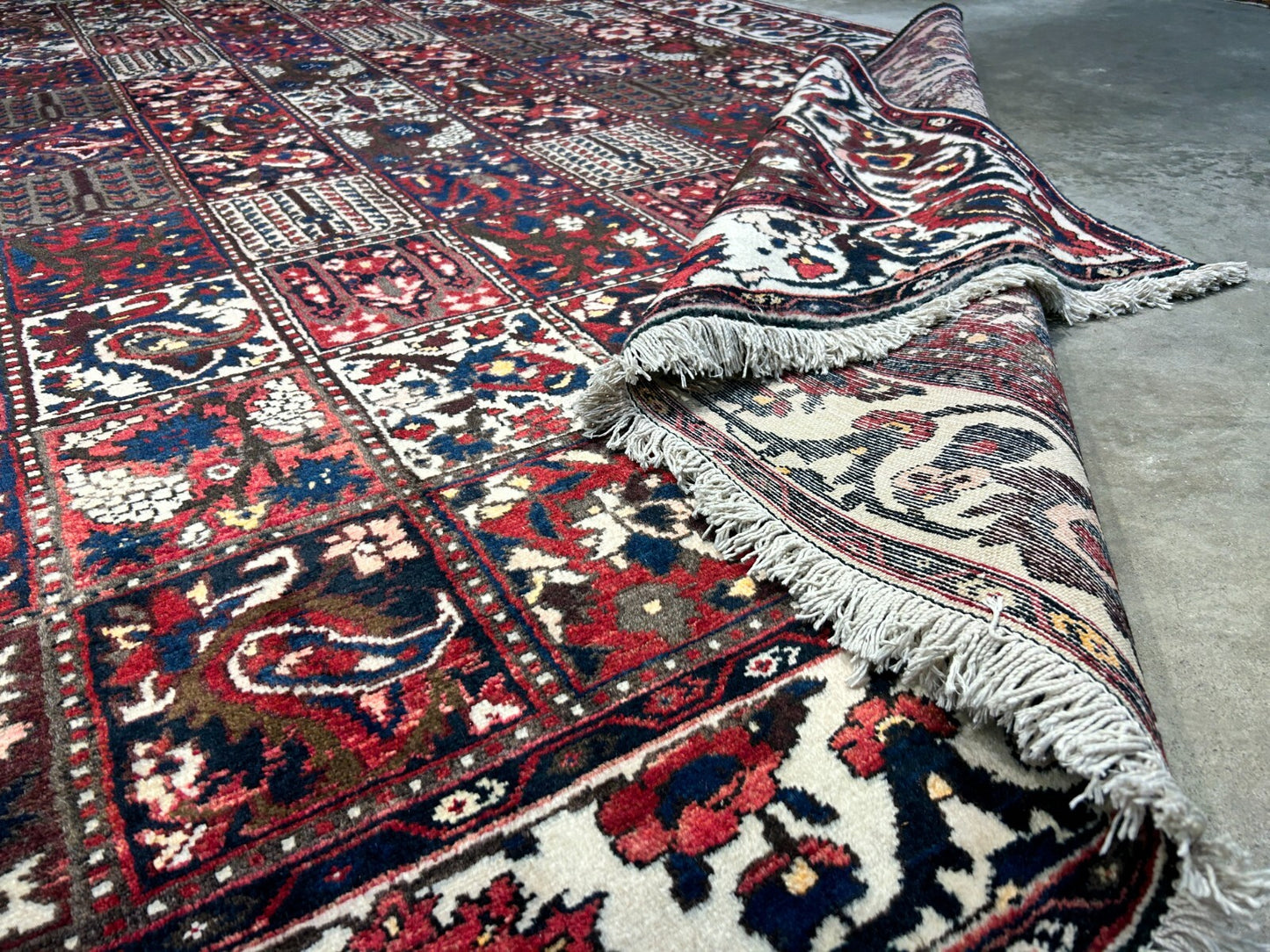 7'2"x10'2" Hand-Knotted 100% Lamb Wool Bakhtiarie Carpet - Area Rug