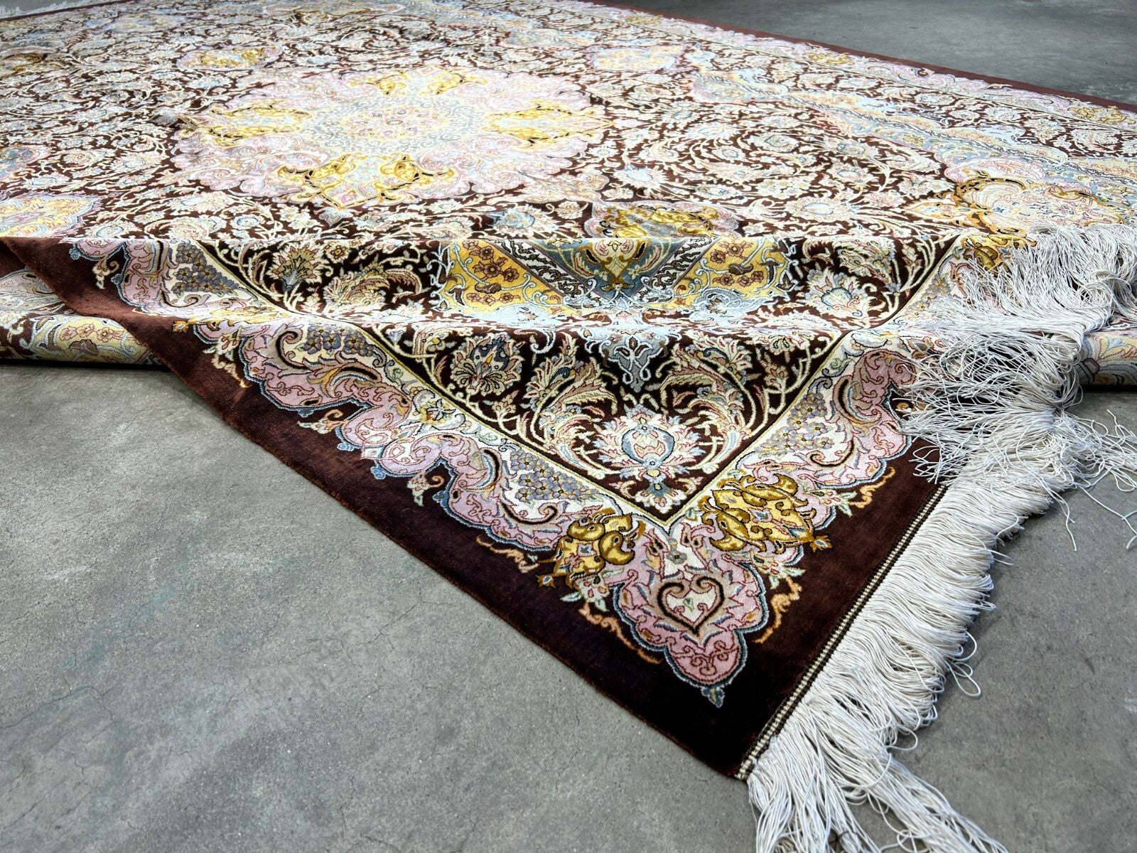 6'9"x10'2" Exquisite Hand-Knotted 100% Silk Qume Rug