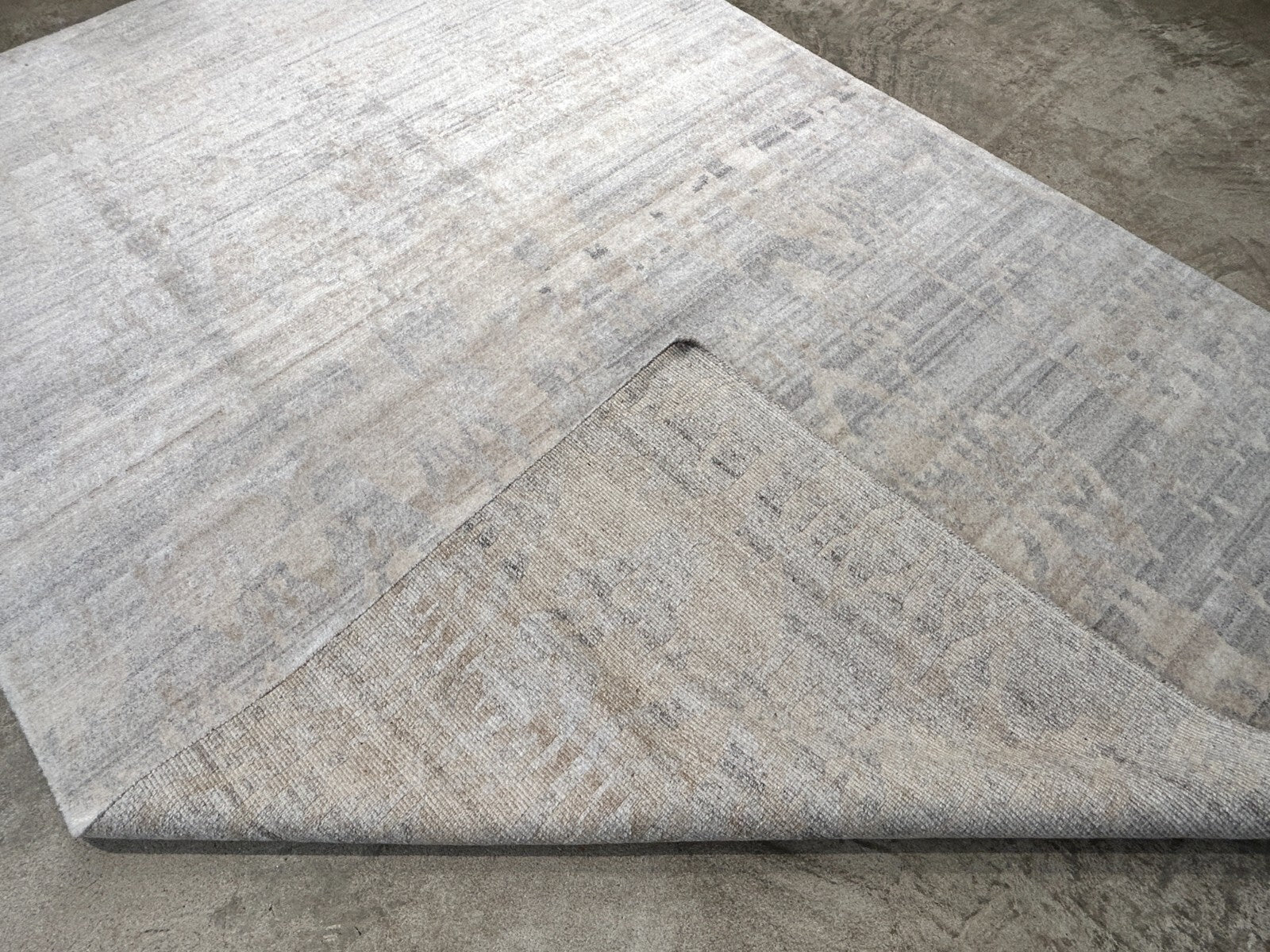 6'x8'11" Hand-Knotted 100% Wool Pile Modern Rug