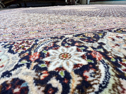 6'7"x9'9" Fine Hand-Knotted Wool & Silk Blend Tabrize Mahi Carpet - Area Rug