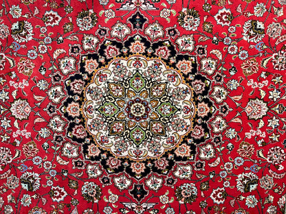 6'7"x9'10" Fine Hand-Knotted Wool & Silk Blend Tabrize Carpet - Area Rug