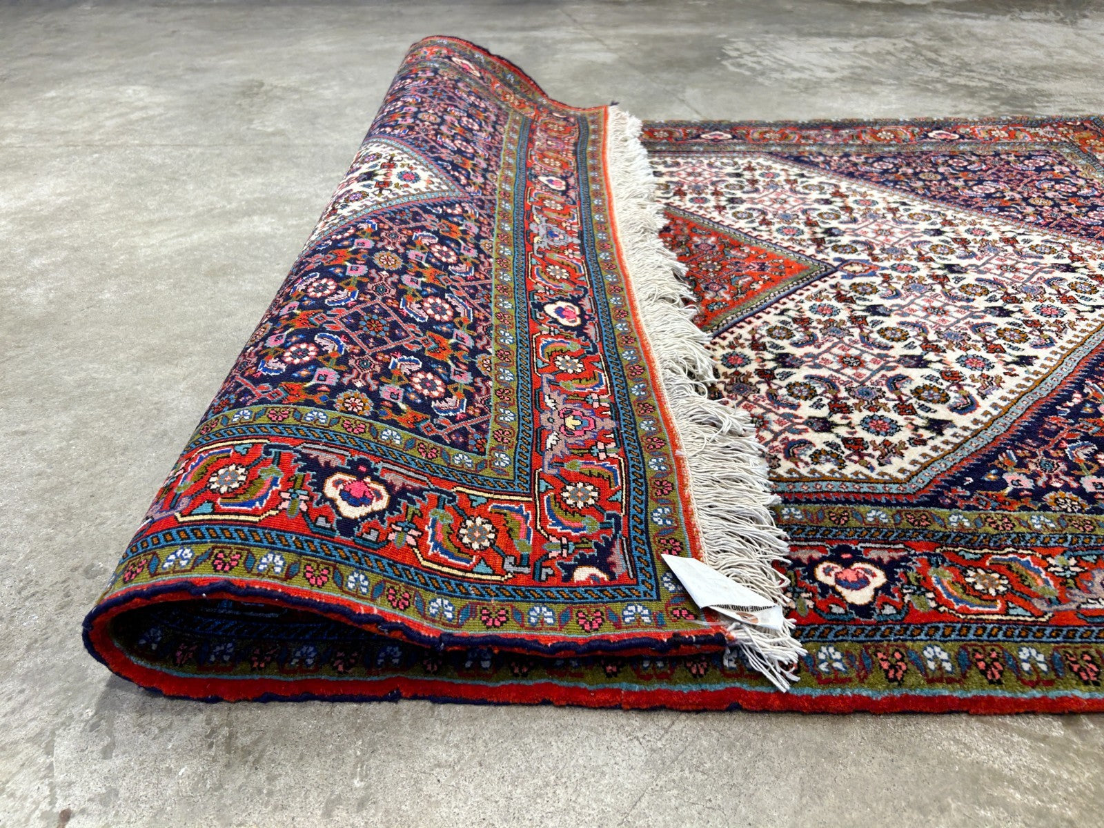 3'9"x5'5" Hand-Knotted 100% Wool Pile Bijare Rug