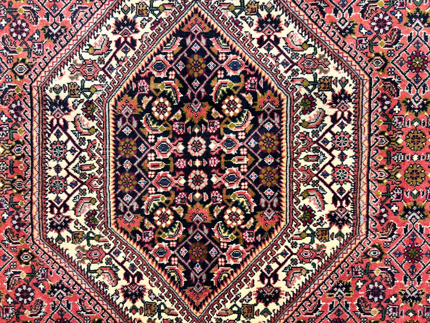 3'8"x5'7" Hand-Knotted 100% Wool Bidjare Carpet - Area Rug