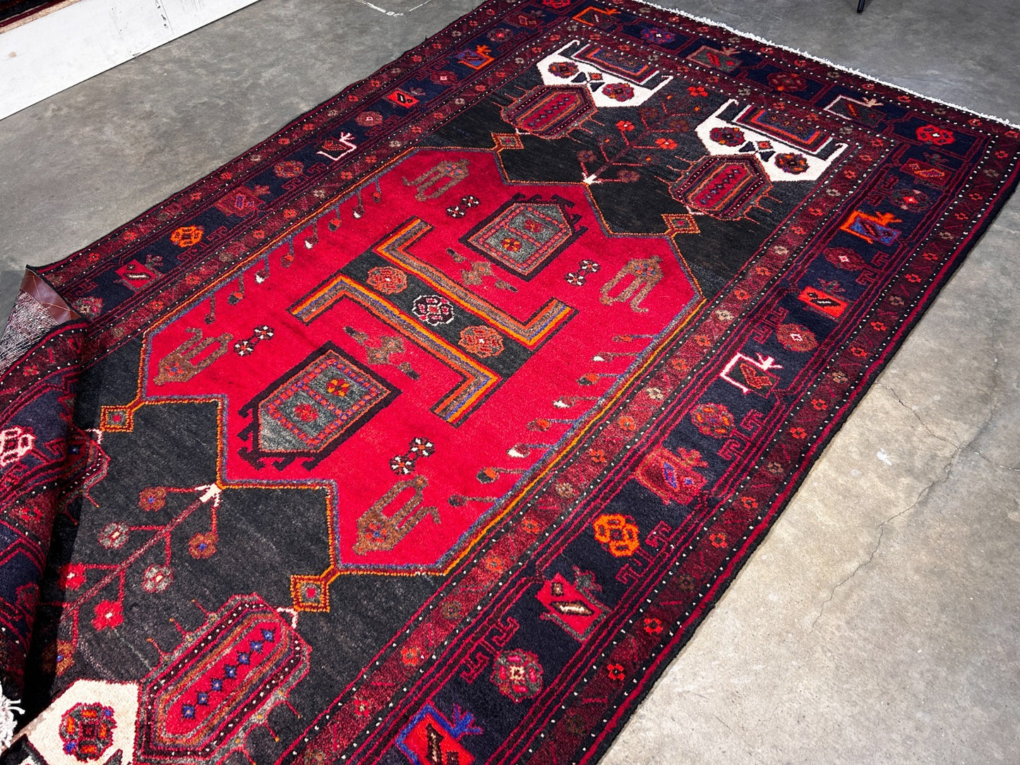 4'11" x 8'5" Hand-Knotted 100% Wool Pile Hamadane Area Rug